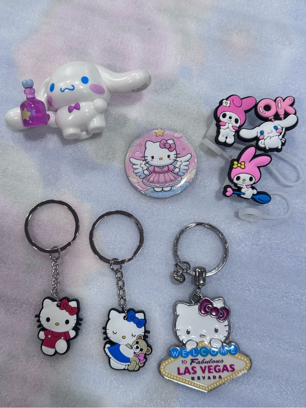 Sanrio Hello Kitty Keychain Pin Lot 8 HTF Las Vegas + Bonus Cinnamoroll